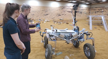 "This Mars rover's cool. But have you seen its wheels?" Screenshot