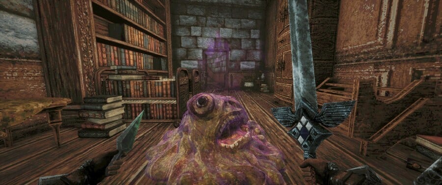 Queen's Domain Screenshot